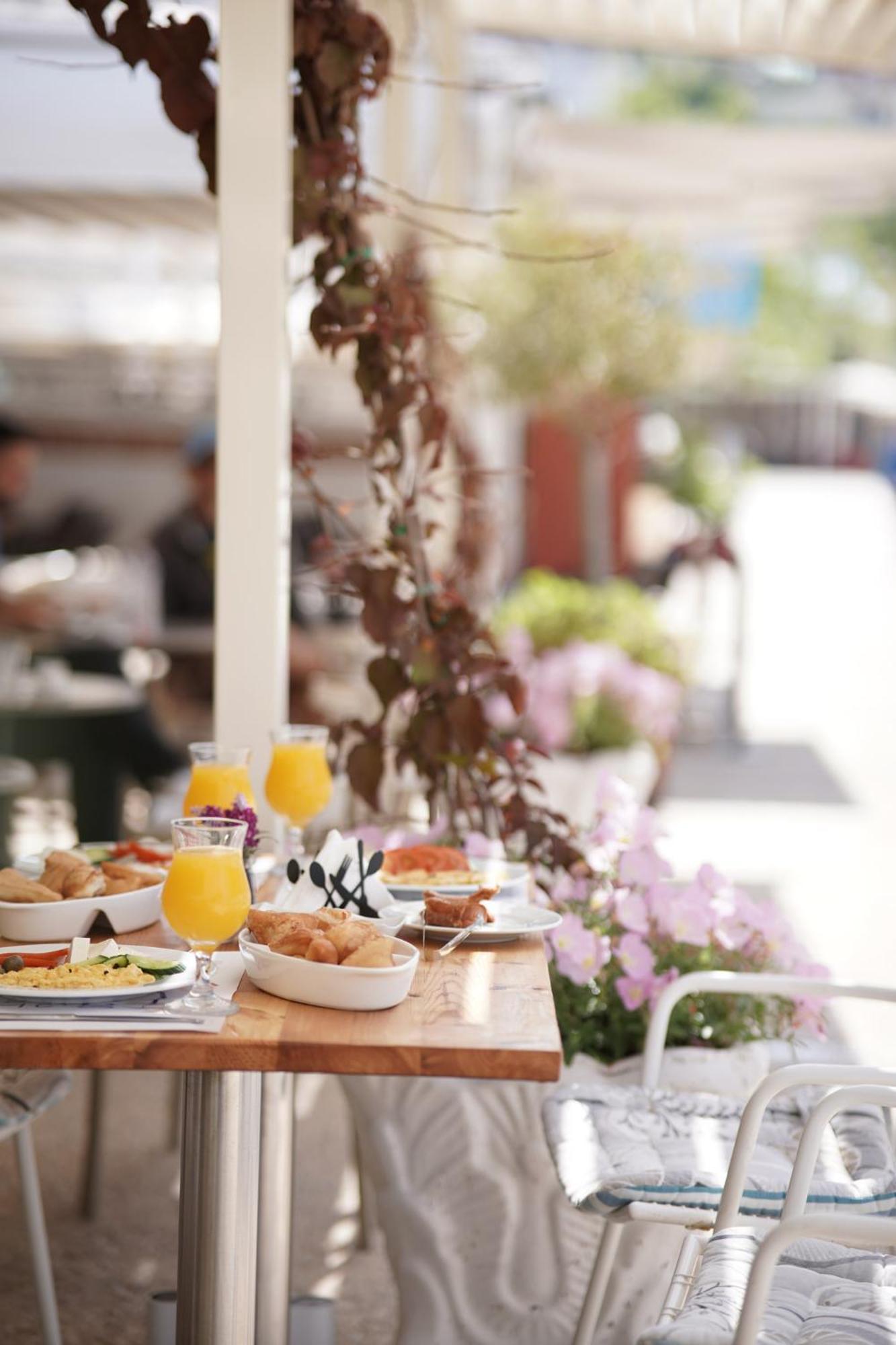 Noemie Hotel Химар Екстериор снимка